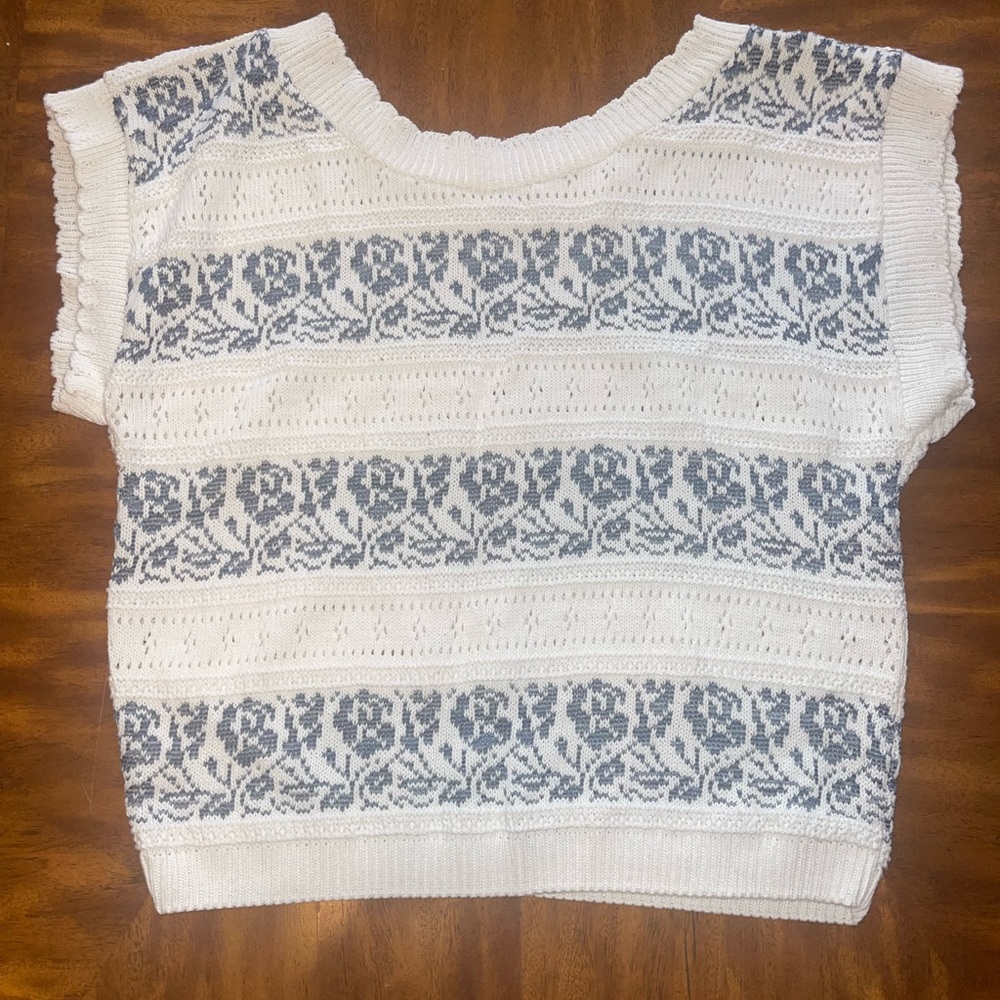 Vintage knitted crop top